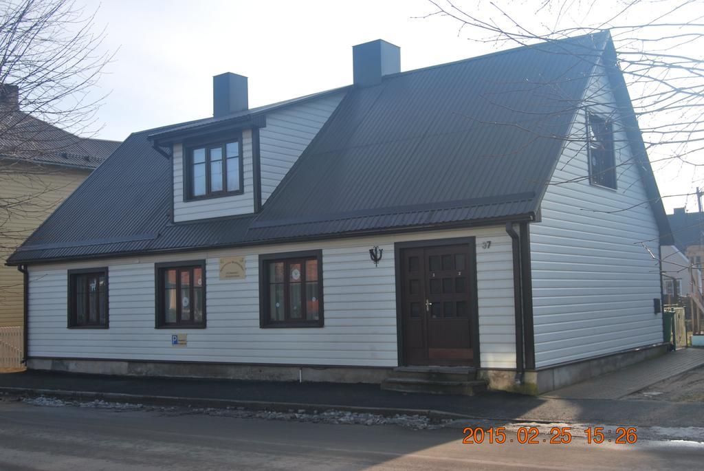Apartments Weintrauben Parnu Exterior photo